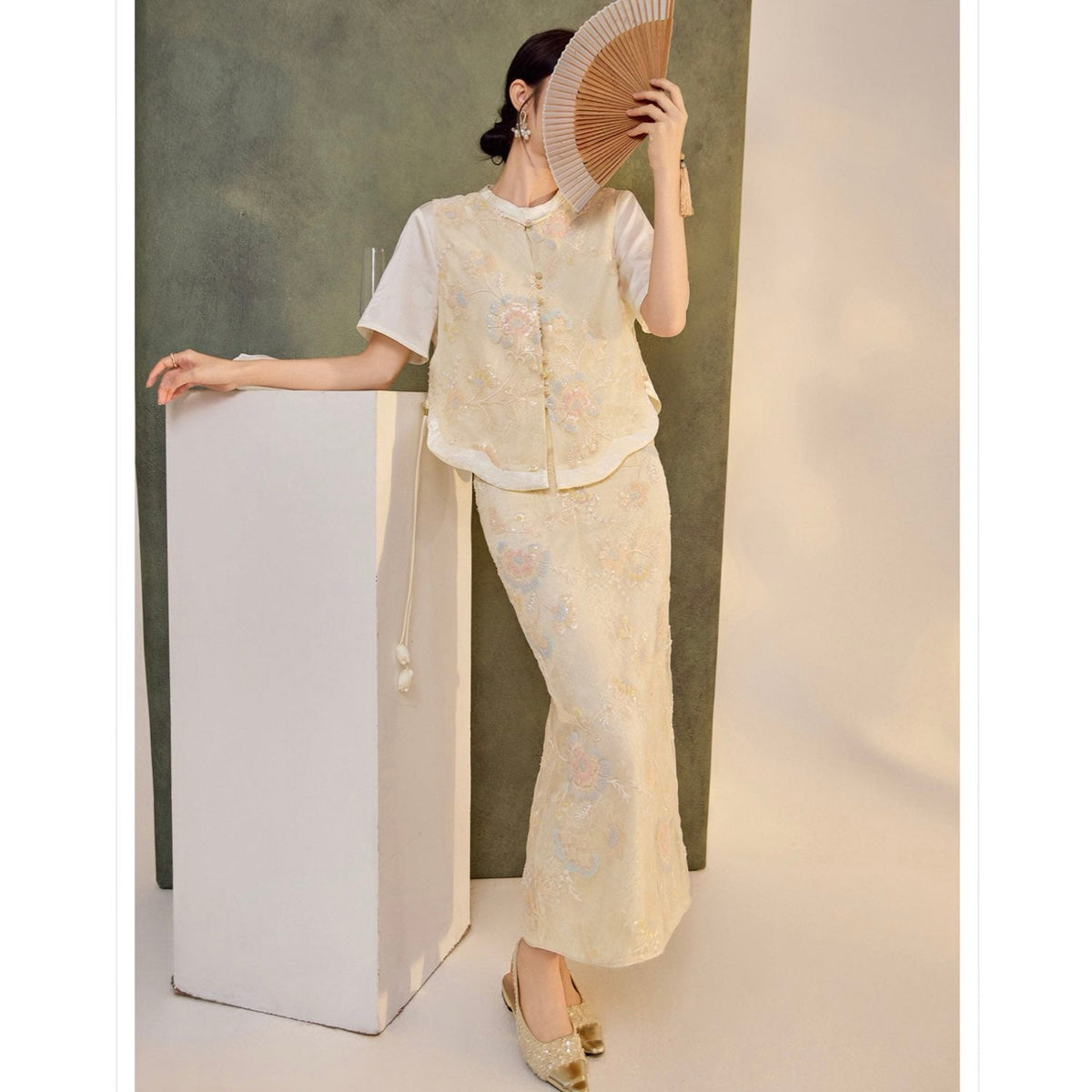 Embroidery Cream Pink Wedding Skirt