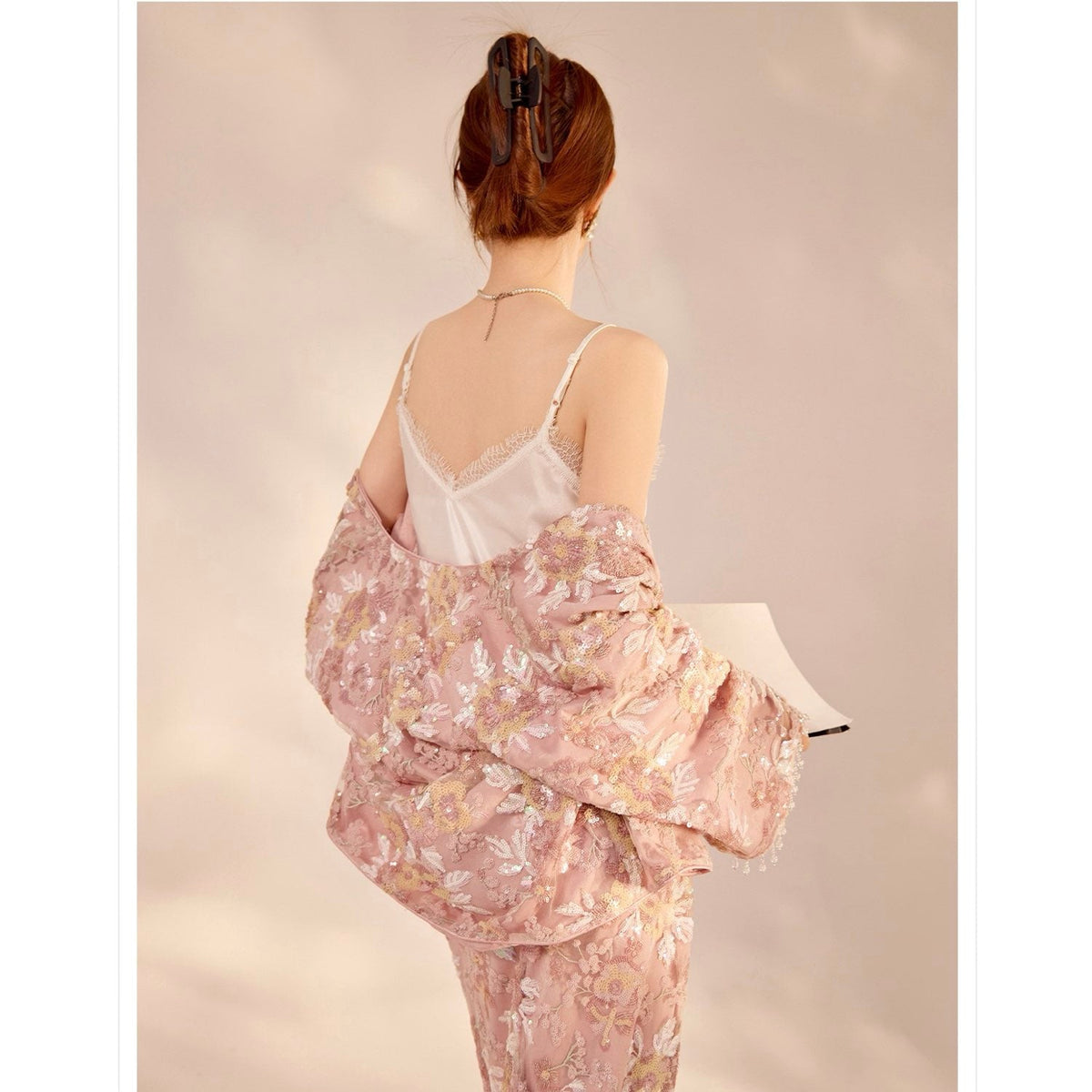 Embroidered Pink Flower Stylish Stitching Cardigan