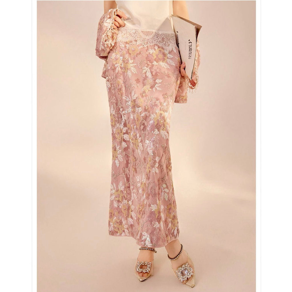 Embroidered Flower Stylish Stitching Evening Skirt