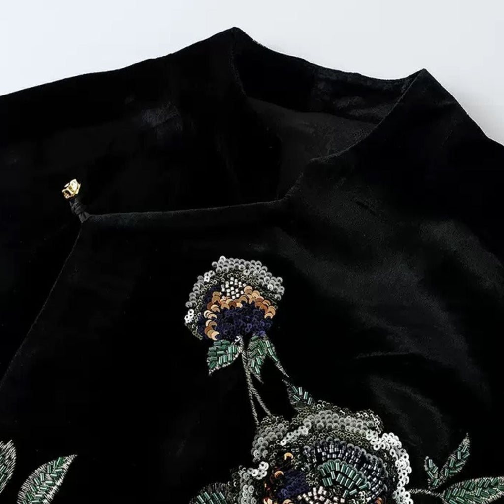 Embroidery Flowers Black Velvet Fitted Vest Cardigan