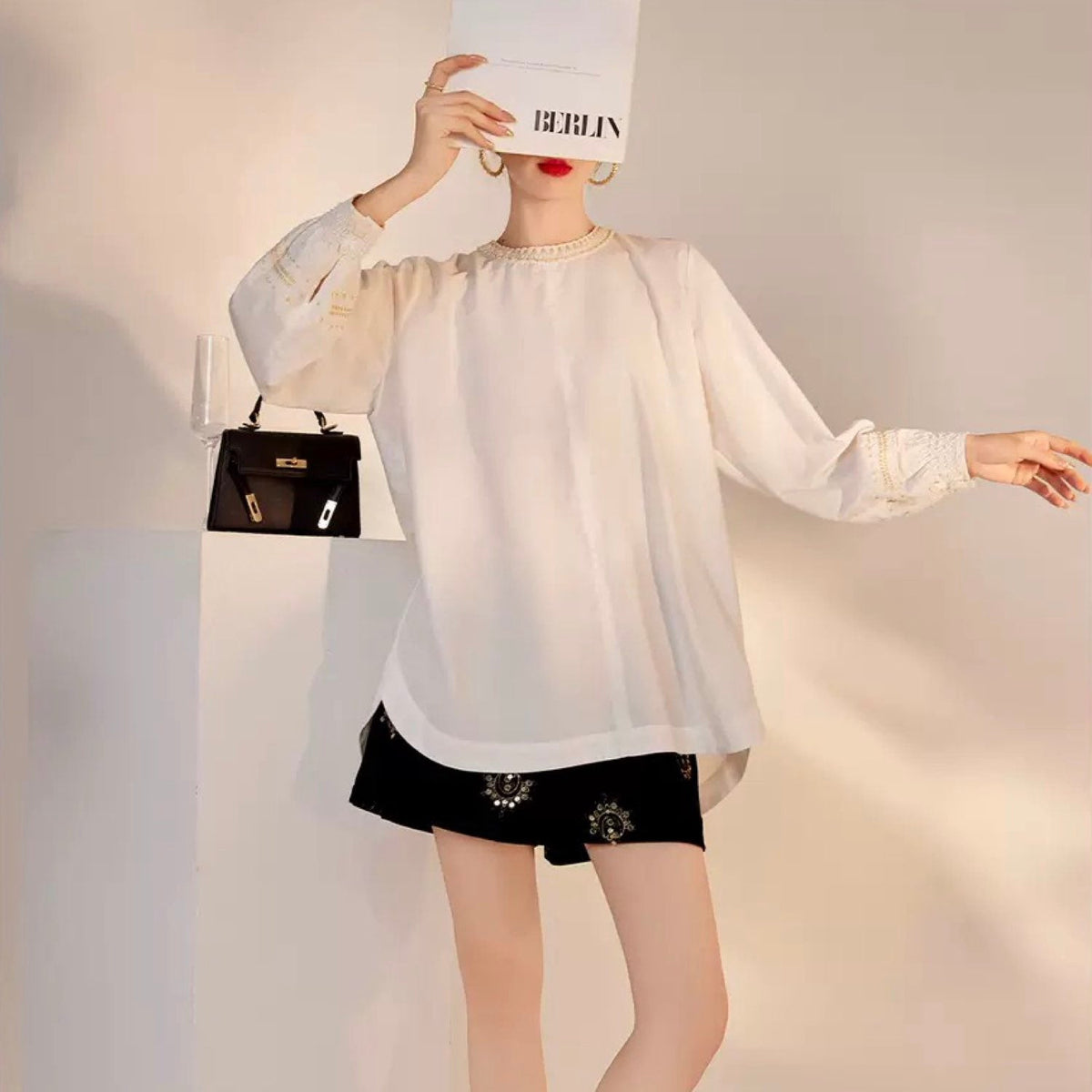 Embroidery Elegant Lance Round Neck White Shirt