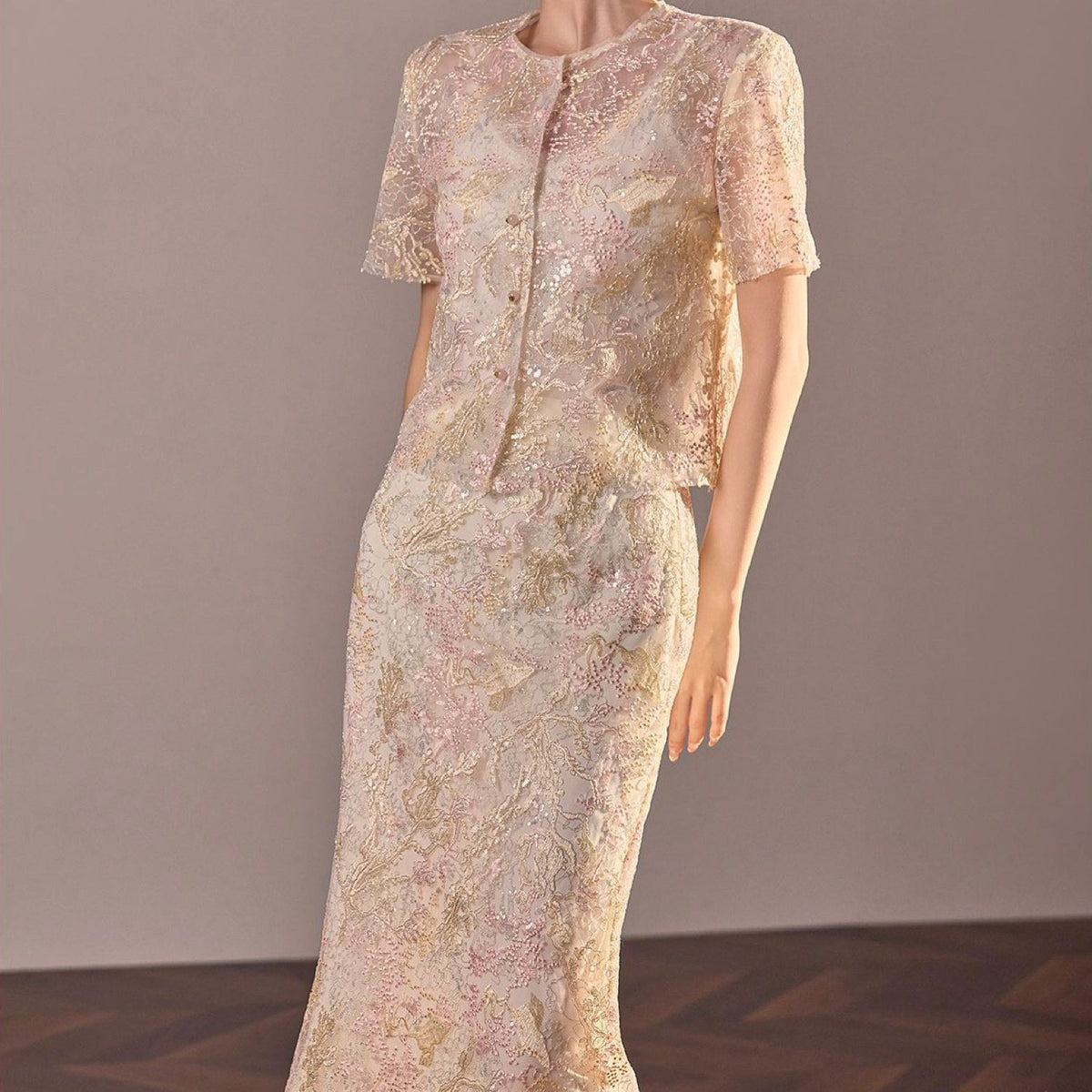 Poetic Embroidery Textured Floral Embroidered Skirt in Pink and White