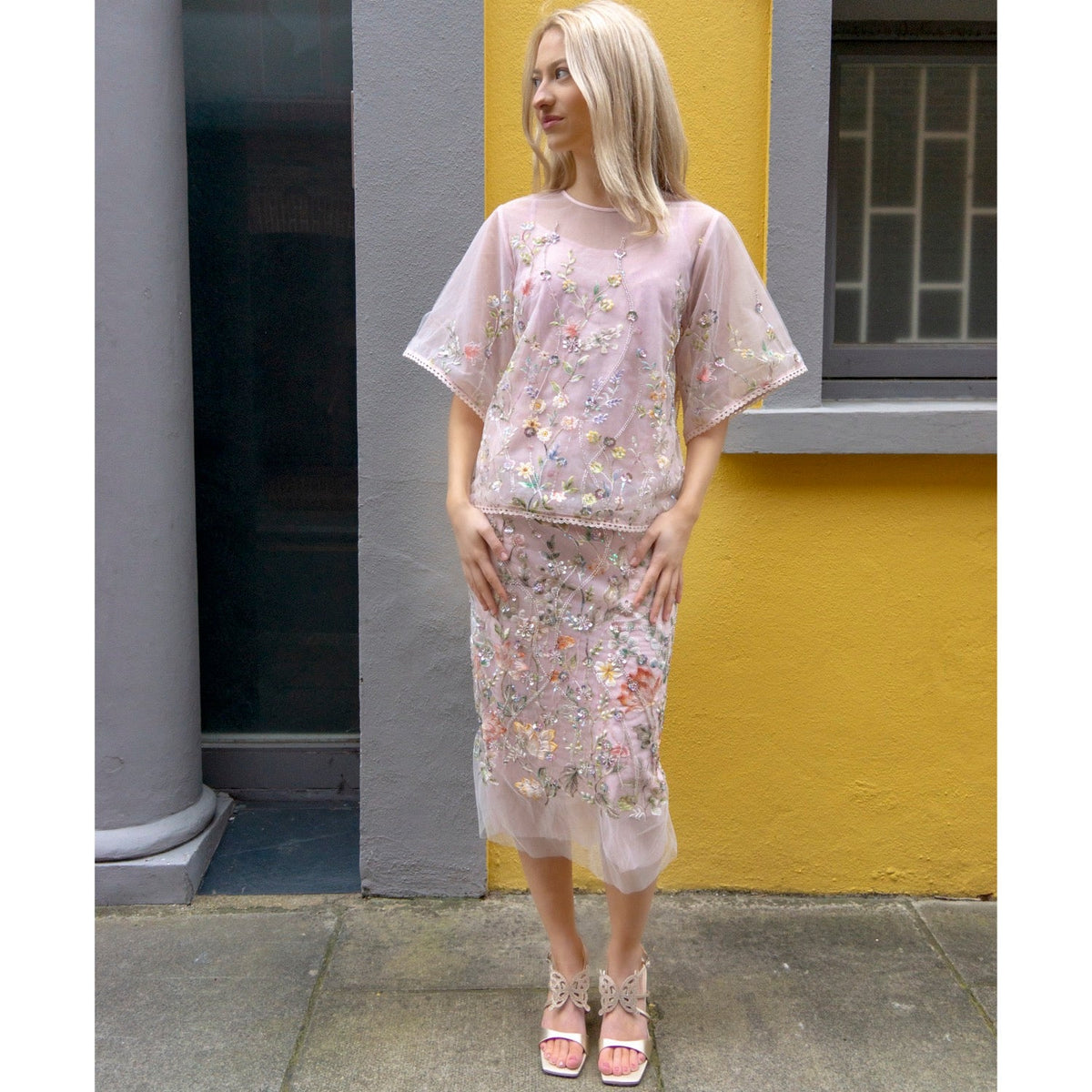 Embroidered 3D Flower Cardigan Dress Top