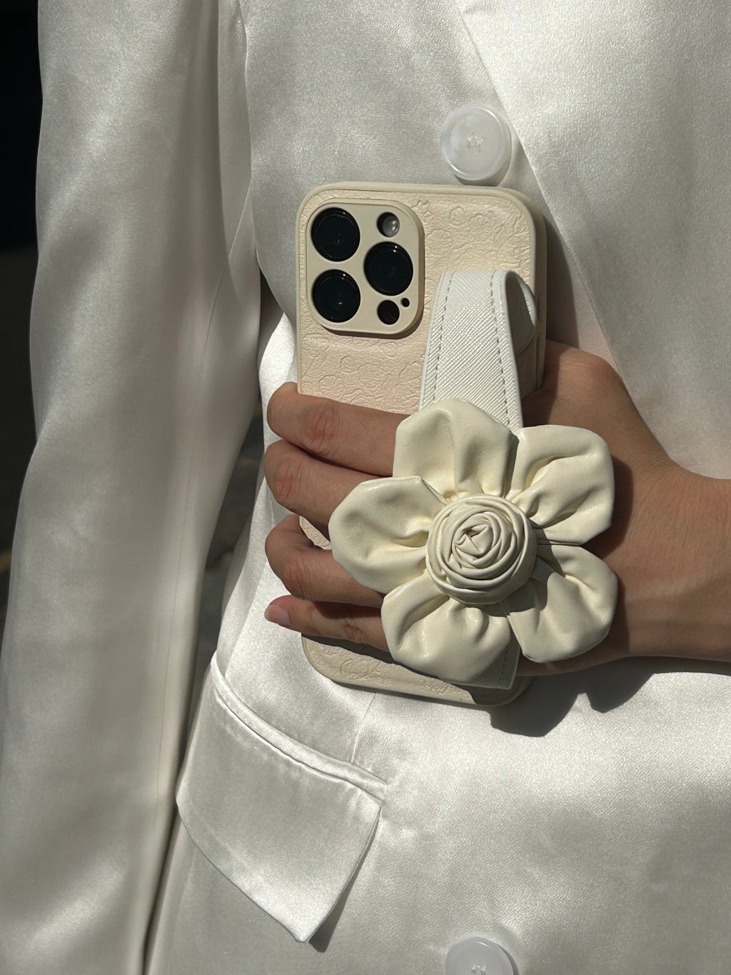 Floral Wrist  Phone Case Hand Holder White